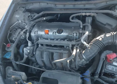 2011 Honda Accord 2.4 Ex-L from USA, damaged, VIN 1HGCP2F80BA106190